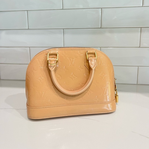 Louis Vuitton Alma Handbag Monogram Vernis BB Neutral - Picture 6 of 6